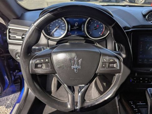 Used 2019 Maserati Ghibli S Q4 AWD/4WD image 16