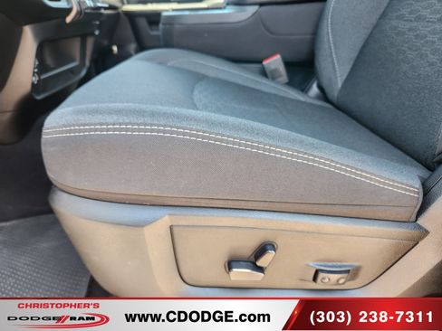 Used 2025 RAM 2500 Big Horn AWD/4WD image 16