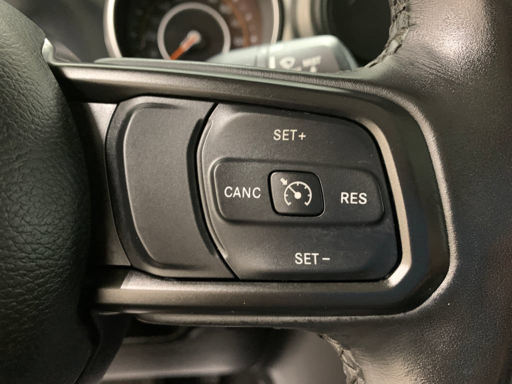 Used 2023 Jeep Gladiator Sport AWD/4WD image 22