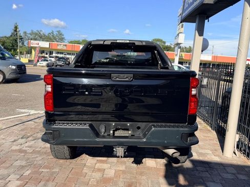 Used 2020 Chevrolet Silverado 2500 LT AWD/4WD image 7
