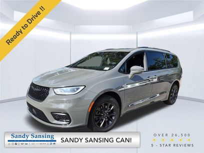 Used 2021 Chrysler Pacifica Limited w/ S Appearance Package