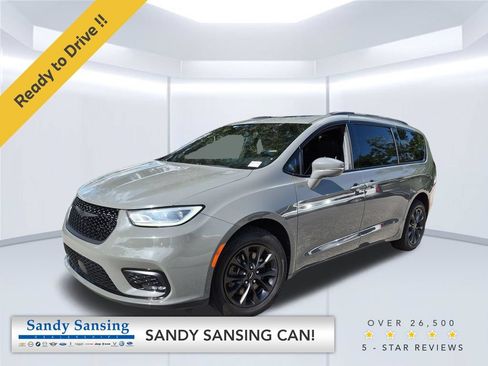 Used 2021 Chrysler Pacifica Limited w/ S Appearance Package AWD/4WD image 1