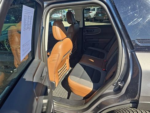 Used 2023 Ford Bronco Sport Outer Banks w/ Tech Package AWD/4WD image 9