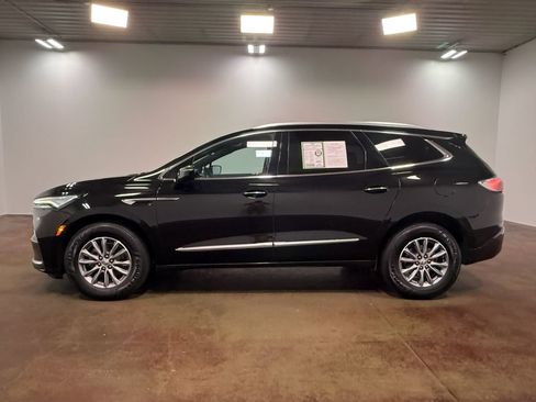 Used 2023 Buick Enclave Essence AWD/4WD image 27