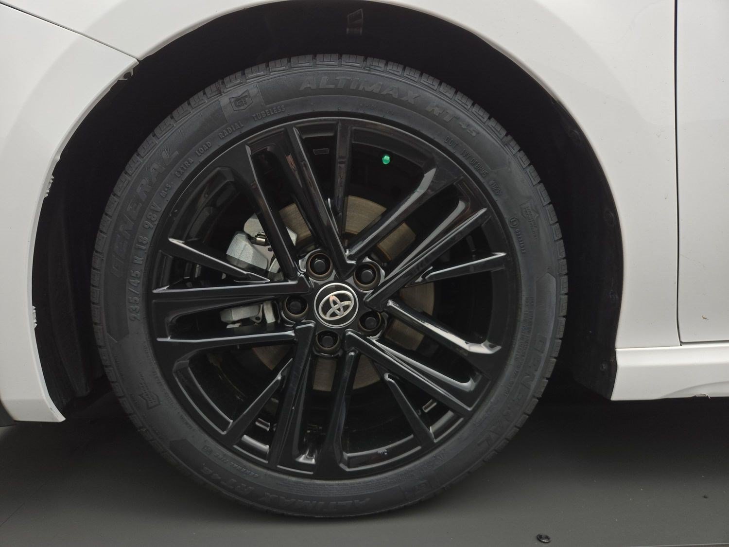 Certified 2025 Toyota Camry SE FWD image 29