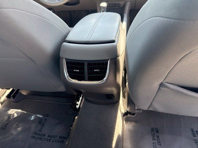 Used 2025 Chevrolet Malibu LT FWD image 26