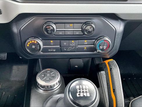 Used 2022 Ford Bronco Badlands AWD/4WD image 24
