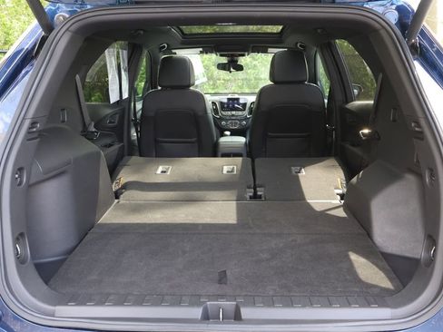 Used 2022 Chevrolet Equinox RS w/ RS Leather Package image 53