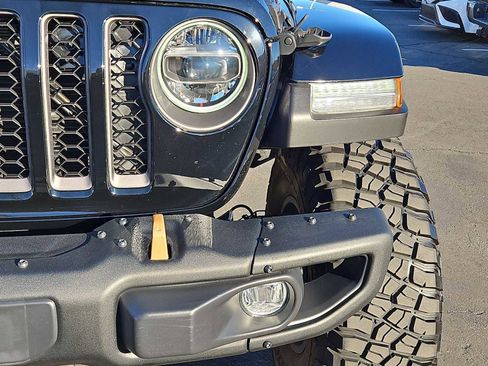 Used 2022 Jeep Wrangler Unlimited Rubicon w/ Trailer Tow Package image 11