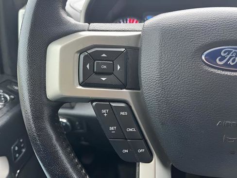 Used 2022 Ford F250 Lariat w/ Tremor Off-Road Package image 19