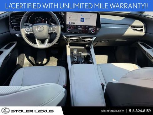 Used 2025 Lexus RX 350 Premium w/ Accessory Package AWD/4WD image 16