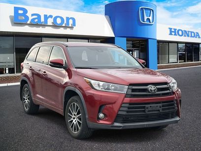Used 2018 Toyota Highlander SE