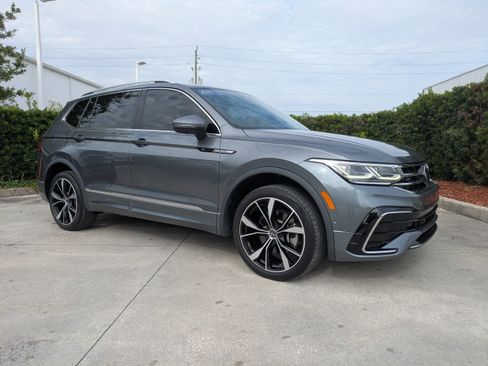 Used 2022 Volkswagen Tiguan SEL R-Line AWD/4WD image 1