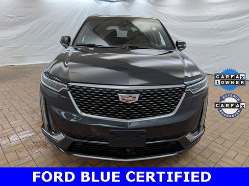 Used 2022 Cadillac XT6 Premium Luxury w/ Technology Package image 2