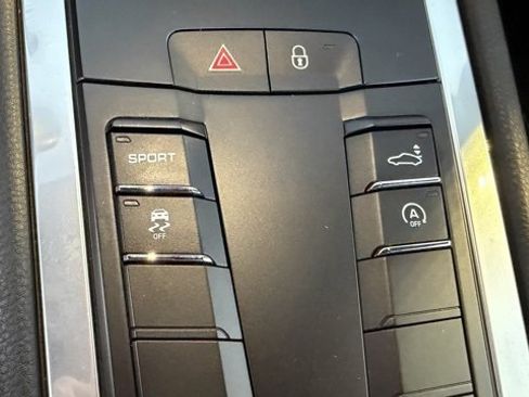 Used 2015 Porsche 911 Carrera image 8