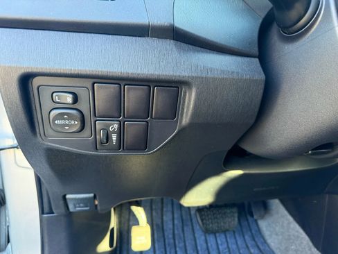 Used 2015 Toyota Prius Two image 10