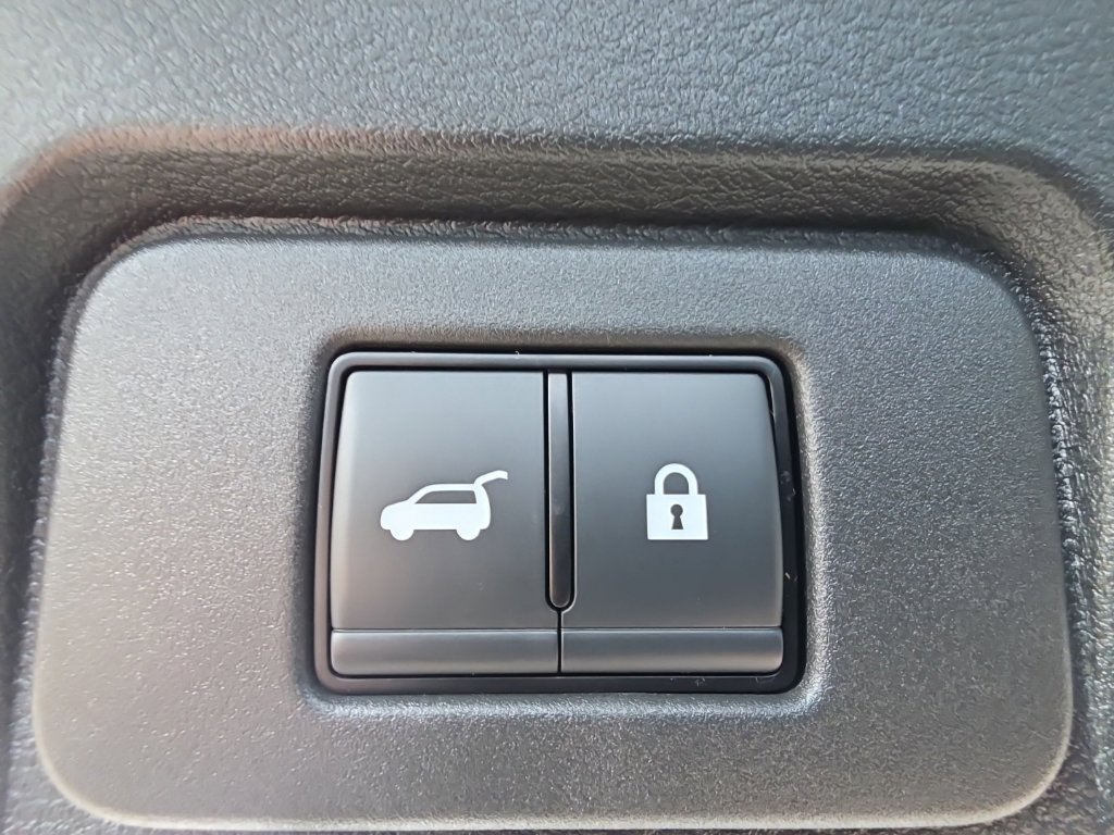 Certified 2026 Nissan Rogue SV AWD/4WD image 13