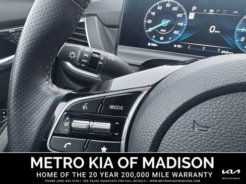 Used 2025 Kia Seltos SX image 23