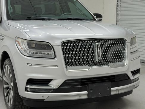 Used 2019 Lincoln Navigator L Select w/ Cargo Package AWD/4WD image 91