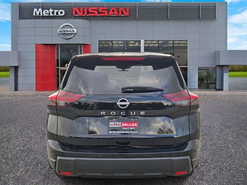 New 2026 Nissan Rogue S image 4