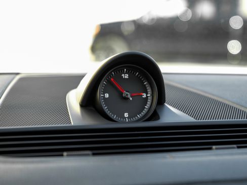 Used 2018 Porsche Panamera image 27