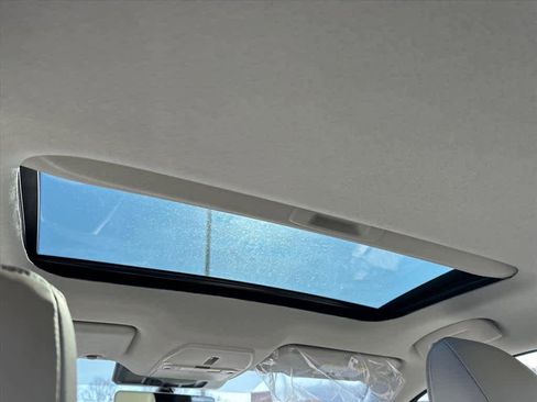 New 2026 Nissan Sentra SL w/ Floor Mat Package FWD image 7