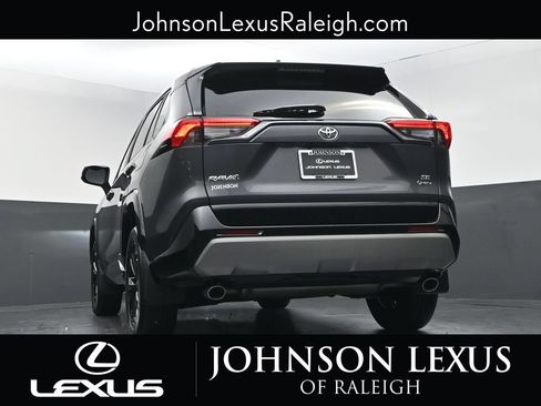 Used 2025 Toyota RAV4 SE AWD/4WD image 19