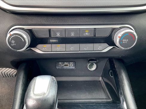 Used 2023 Nissan Altima 2.5 SR FWD image 32