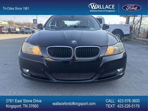 Used 2010 BMW 328i Sedan RWD image 2