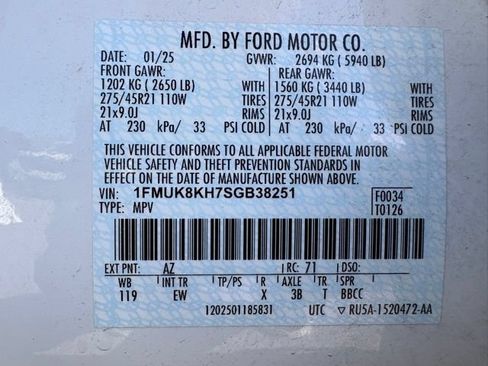 Used 2025 Ford Explorer ST-Line w/ ST-Line Street Pack AWD/4WD image 28