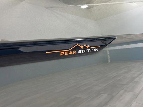 Used 2024 Volkswagen Atlas Peak Edition SEL AWD/4WD image 42