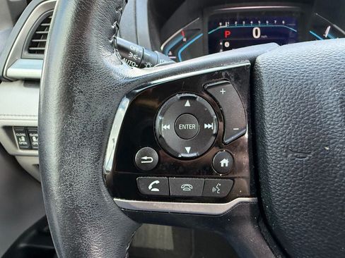 Used 2018 Honda Odyssey Touring image 16