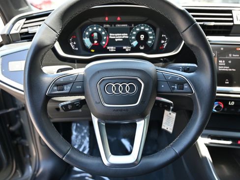 Used 2025 Audi Q3 2.0T Premium AWD/4WD image 22