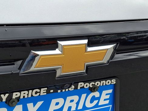 Certified 2025 Chevrolet Traverse LT AWD/4WD image 30
