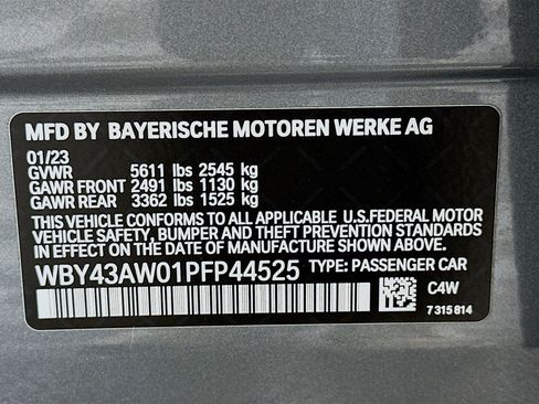 Used 2023 BMW i4 eDrive35 w/ Premium Package image 12