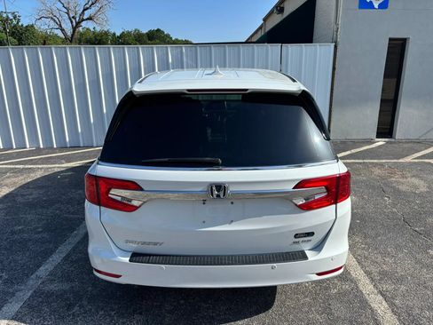 Used 2020 Honda Odyssey Elite image 4