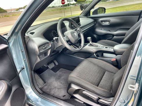 Certified 2024 Honda HR-V Sport image 3