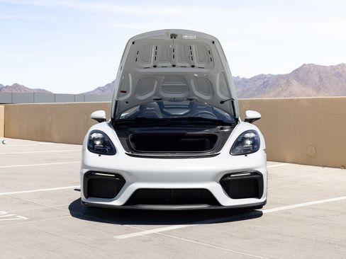 Used 2021 Porsche 718 Boxster Spyder RWD image 31