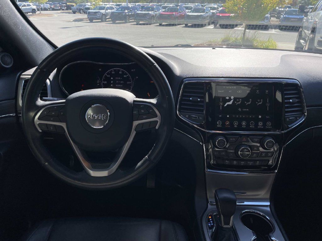 Used 2020 Jeep Grand Cherokee Limited AWD/4WD image 14