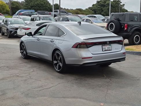 Used 2025 Honda Accord Sport image 8