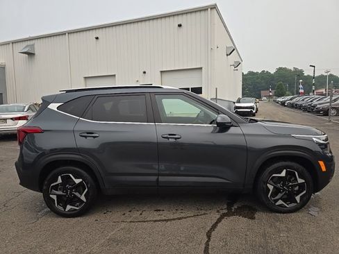 Certified 2024 Kia Seltos EX AWD/4WD image 11