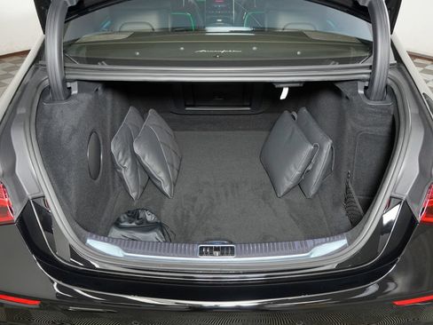 Used 2025 Mercedes-Benz Maybach S 680 4MATIC image 42