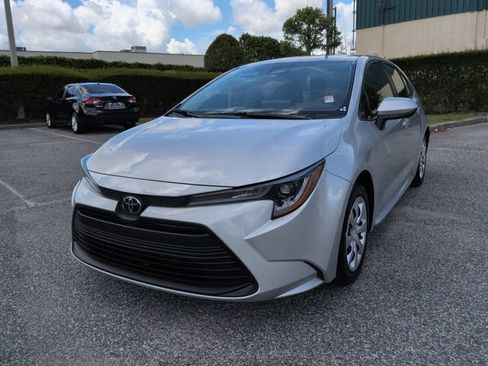 Certified 2024 Toyota Corolla LE FWD image 8