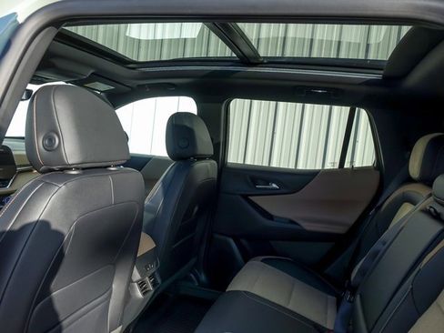 New 2026 Chevrolet Equinox ACTIV w/ Convenience Package III image 16