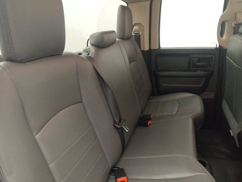 Used 2018 RAM 1500 Tradesman w/ Chrome Appearance Group AWD/4WD image 19