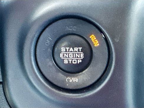 Used 2021 Jeep Wrangler Unlimited Willys image 21