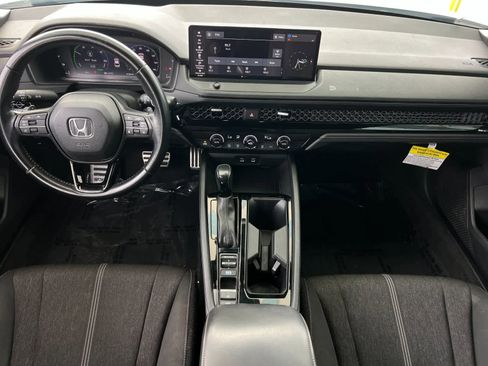 Used 2023 Honda Accord Sport image 4