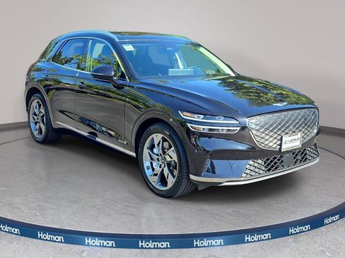 Used 2025 Genesis Electrified GV70 w/ Prestige Package AWD/4WD image 4