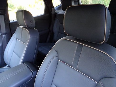 Used 2025 Chevrolet Blazer Premier w/ Enhanced Convenience Package image 20