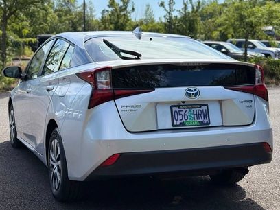 Used 2020 Toyota Prius XLE w/ Advanced Technology Package